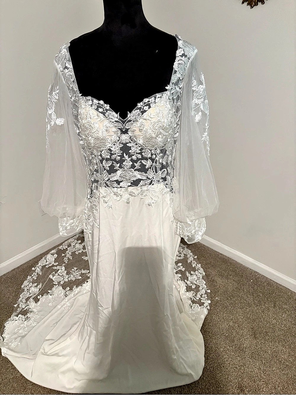 Floral Lace Wedding Gown in White Like New